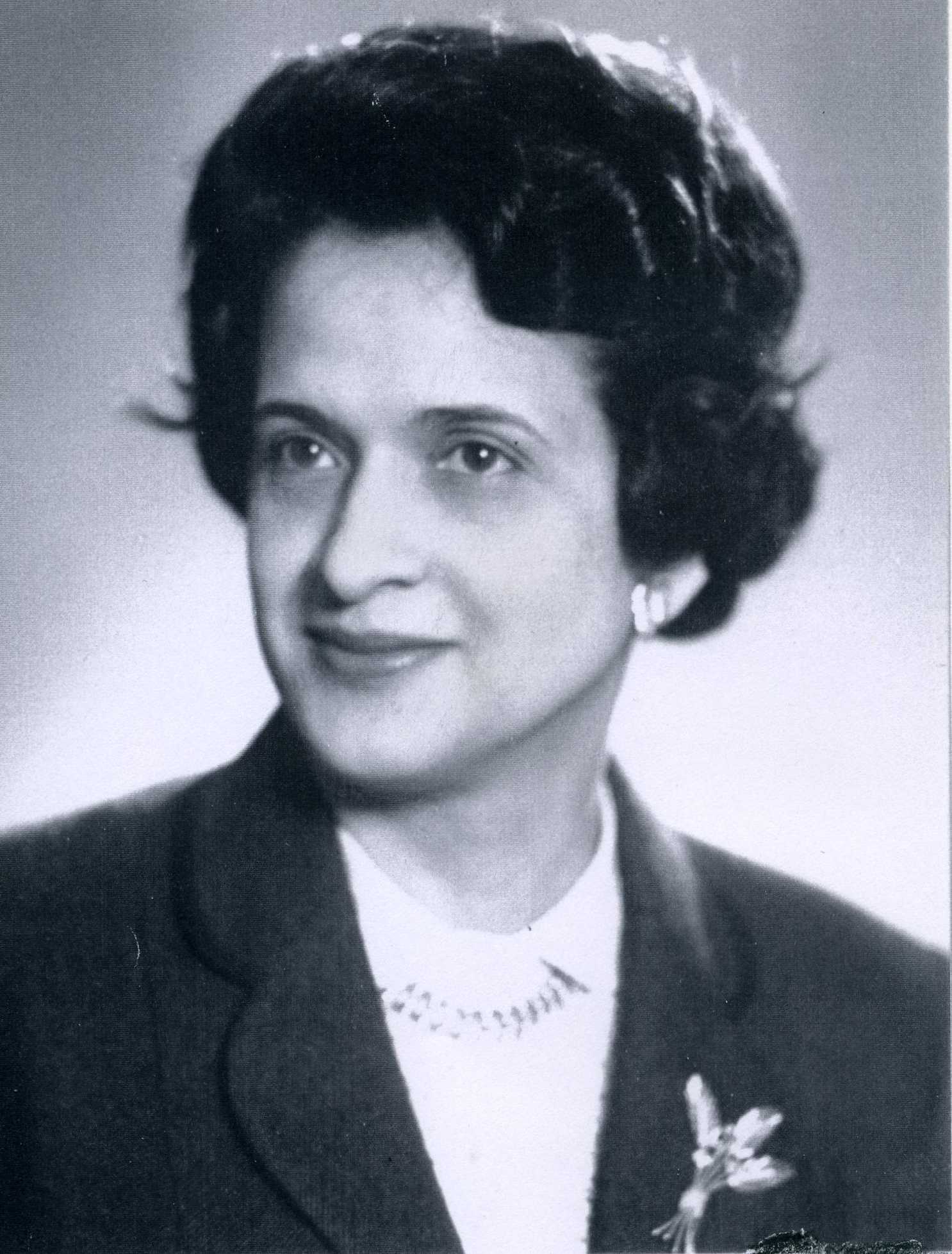 Elmdé Clara 1917-2007